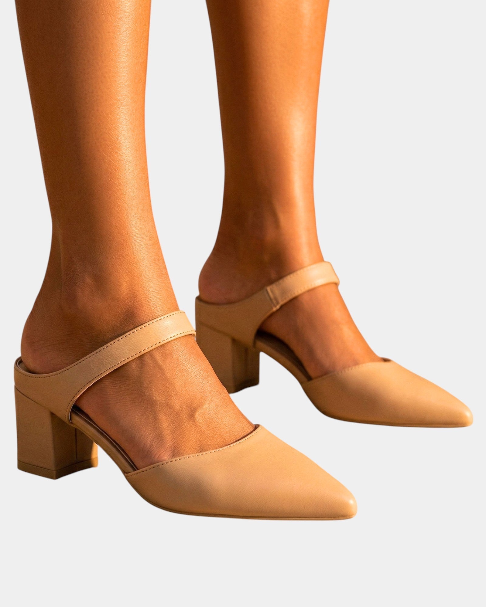 Beige / 35